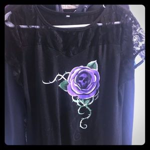 Women’s flower t-shirt with lace